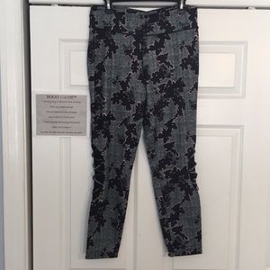 Jessica Simpson “THE WARM UP” Leggins